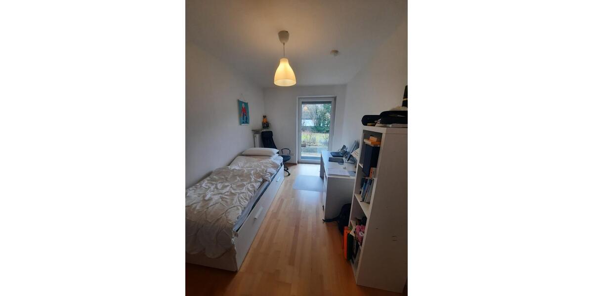 Erdgeschoßwohnung Ingolstadt - 3 Zimmer, 87 m&sup2;, 1.050&euro; | Angebot:24837320