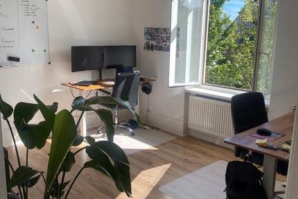 Möbliertes WG-Zimmer ab 01.01.2026 – ideal für Praktikanten, Stud 4 zimmer