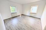 **Einziehen und wohlfühlen! +Laminat +weiße Wände +modernes Tageslichtbad +eigenes Gartenabteil** zimmer