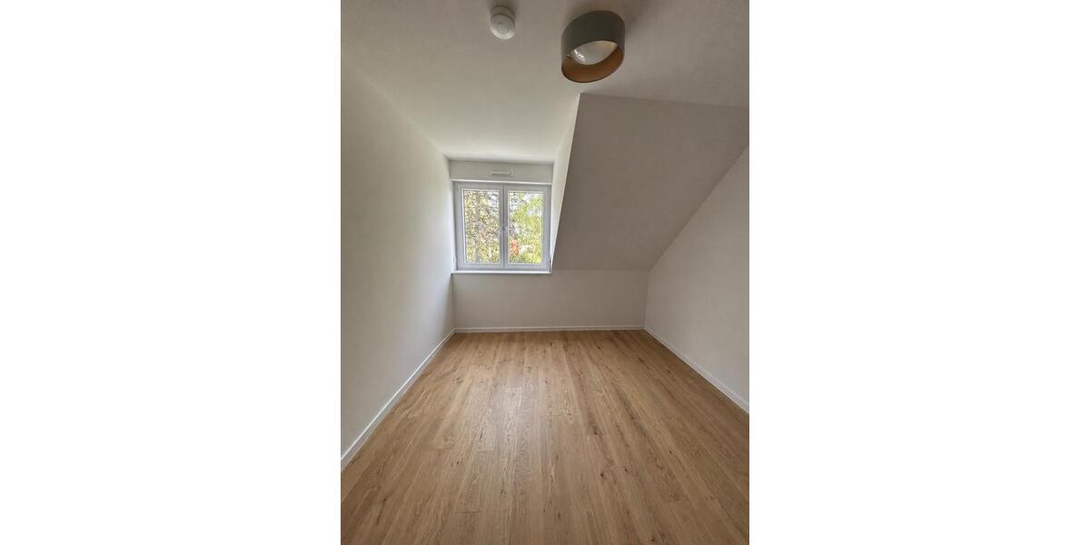 Doppelhaushälfte Geesthacht - 5 Zimmer, 139 m&sup2;, 2.100&euro; | Angebot:26342956
