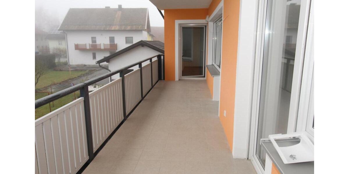 Terrassenwohnung Hutthurm - 2 Zimmer, 125 m&sup2;, 1.045&euro; | Angebot:25920581