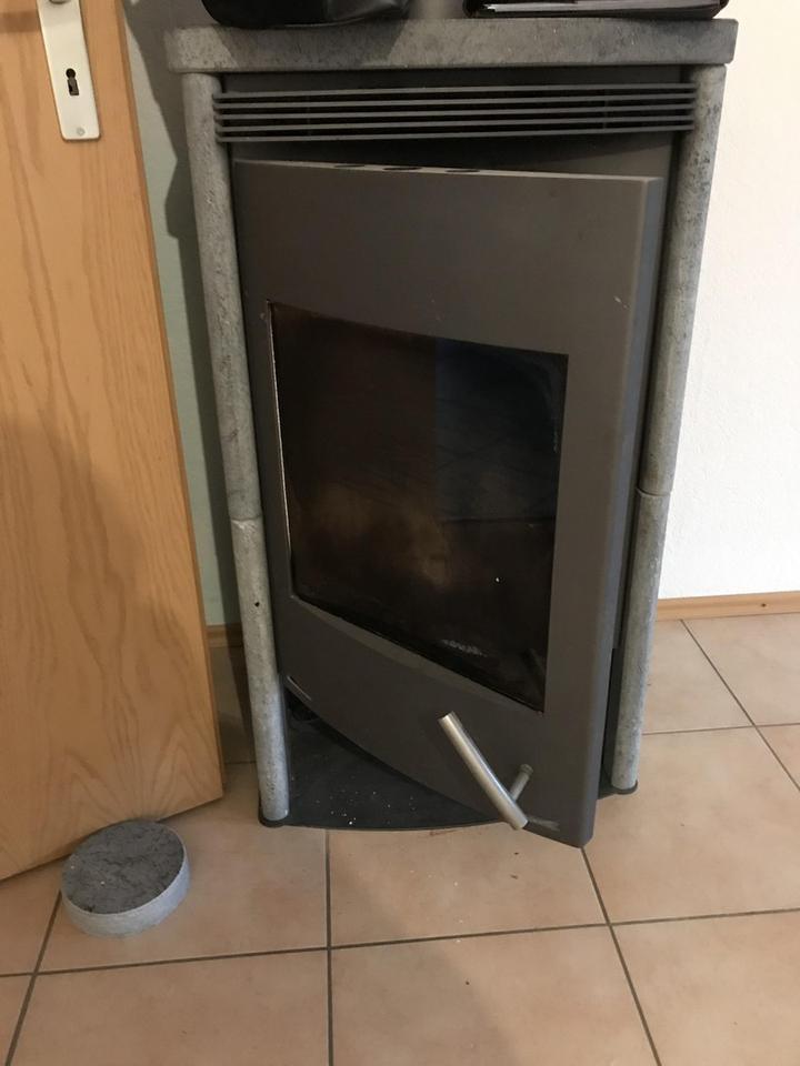 Sofort Einziehen! Modernes Wohnen im Grünen: 4-Zimmerwohnung mit Balkon in Oberneuching
