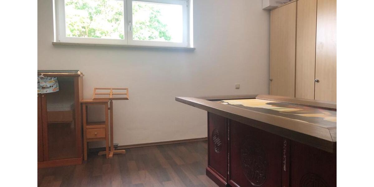 Büro oder Wohnung zu Vermieten in 84051 Altheim, Bahnhofstraße 8 2 zimmer