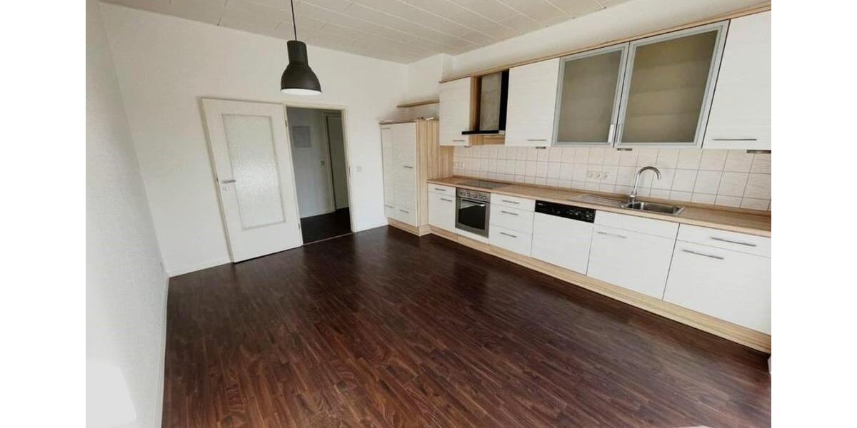 Dachgeschoßwohnung Wilhelmshaven - 4 Zimmer, 125 m&sup2;, 785&euro; | Angebot:26006640