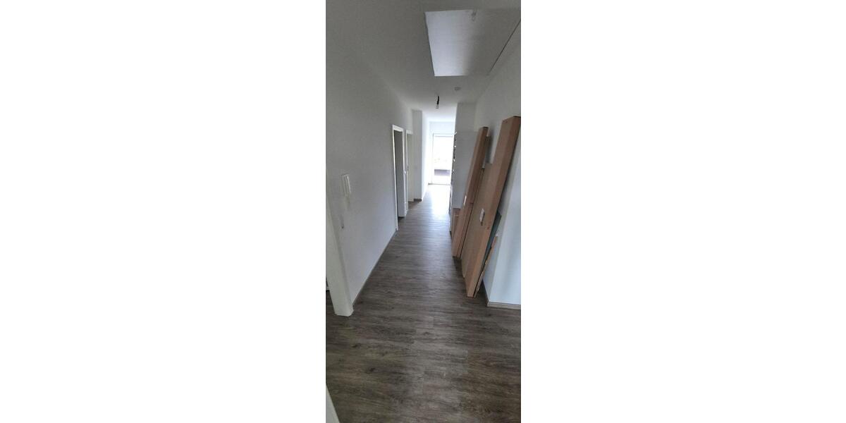 Dachgeschoßwohnung Rust - 3 Zimmer, 90 m&sup2;, 1.770&euro; | Angebot:26040745