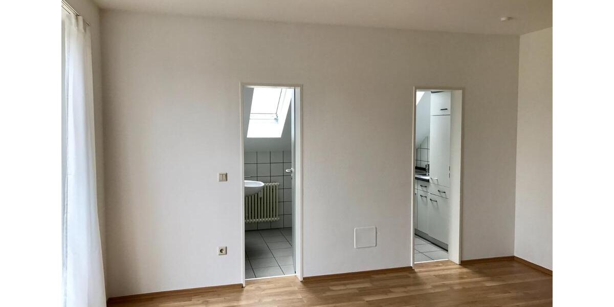 Dachgeschoßwohnung Bayreuth Altstadt - 1 Zimmer, 38 m&sup2;, 500&euro; | Angebot:25932565