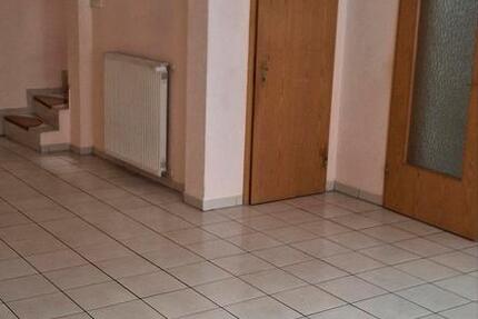 Wohnung Friedberg (Hessen) - 5 Zimmer, 120 m&sup2;, 1.300&euro; | Angebot:26596236