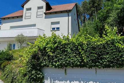 Wohnung Schwandorf - 3 Zimmer, 100 m&sup2;, 850&euro; | Angebot:27032330