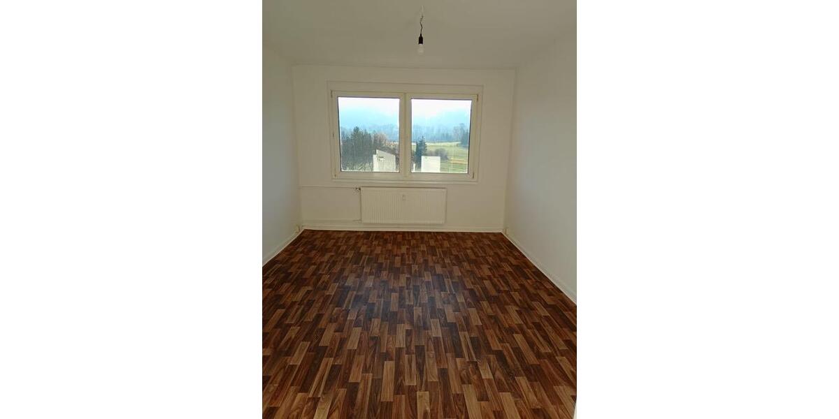 Etagenwohnung Saalfeld (Saale) - 3 Zimmer, 61 m&sup2;, 366&euro; | Angebot:26647248