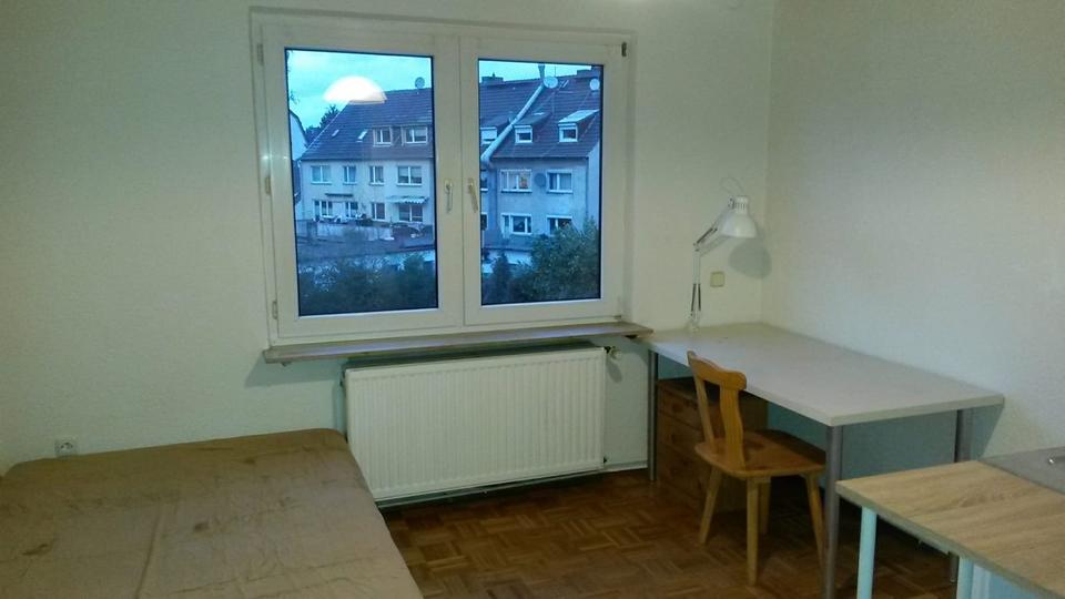 WG Zimmer frei! Männer WG 1 zimmer