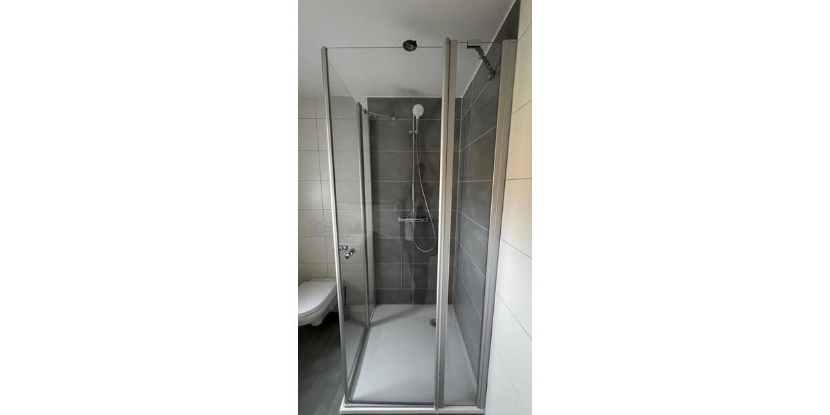 Dachgeschoßwohnung Saarbrücken - 4 Zimmer, 79 m&sup2;, 930&euro; | Angebot:24477797