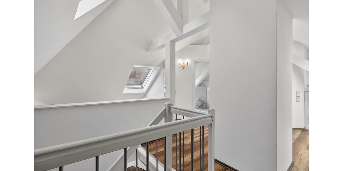 Etagenwohnung Baden-Baden Baden - 3 Zimmer, 135 m&sup2;, 1.500&euro; | Angebot:26296417