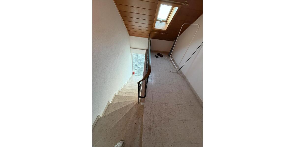 Dachgeschoßwohnung Weilburg - 4 Zimmer, 90 m&sup2;, 780&euro; | Angebot:26623480