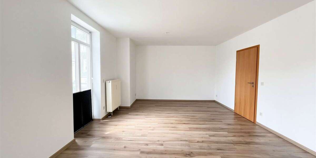 Etagenwohnung Sonneberg - 1 Zimmer, 52 m&sup2;, 330&euro; | Angebot:26795935