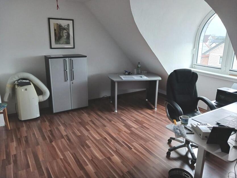 Gepflegtes Reihenendhaus in zentraler Lage! zimmer