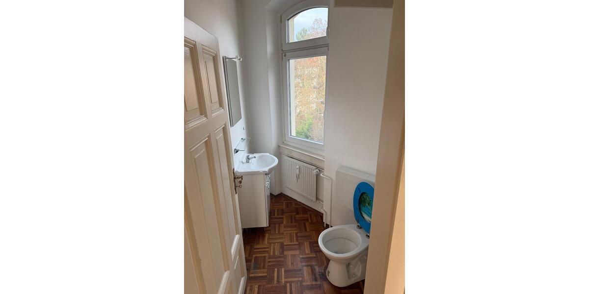 Etagenwohnung Kassel Vorderer Westen - 3 Zimmer, 142 m&sup2;, 2.000&euro; | Angebot:24570834