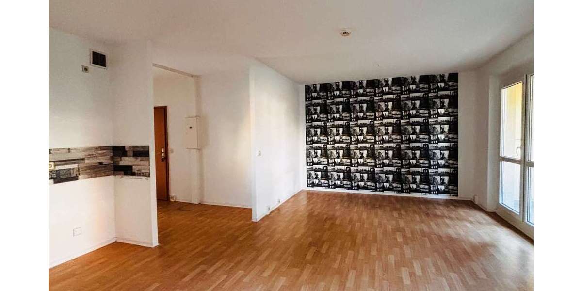 Etagenwohnung Suhl Neundorf - 4 Zimmer, 75 m&sup2;, 400&euro; | Angebot:25363995