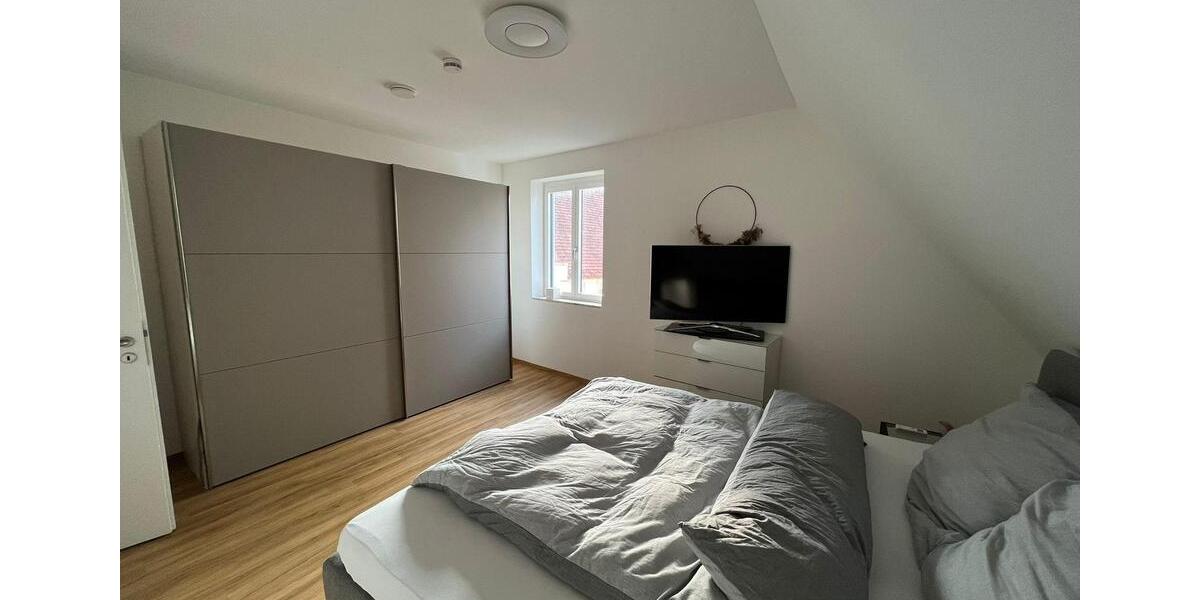 Dachgeschoßwohnung Lauingen (Donau) - 3.5 Zimmer, 92 m&sup2;, 975&euro; | Angebot:25215756