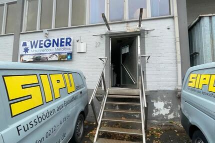 Lagerhalle mit eigener Zufahrt und Laderampe zu vermieten zimmer