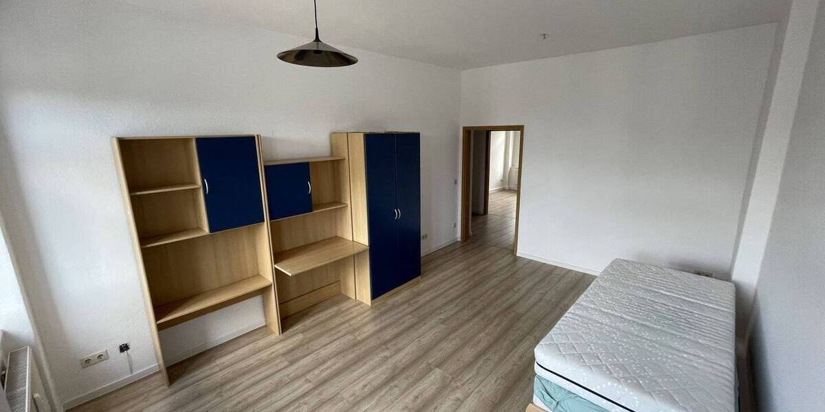 Etagenwohnung Görlitz Innenstadt - 3 Zimmer, 86 m&sup2;, 435&euro; | Angebot:26042932