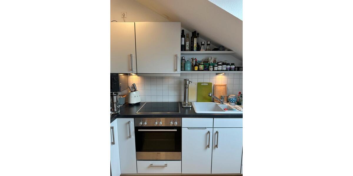 Dachgeschoßwohnung Sindelfingen Sindelfingen (Stadt) - 2.5 Zimmer, 52 m&sup2;, 1.100&euro; | Angebot:26582432