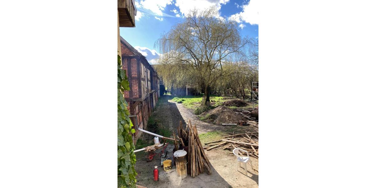 Etagenwohnung Milower Land - 10 Zimmer, 300 m&sup2;, 700&euro; | Angebot:26214529