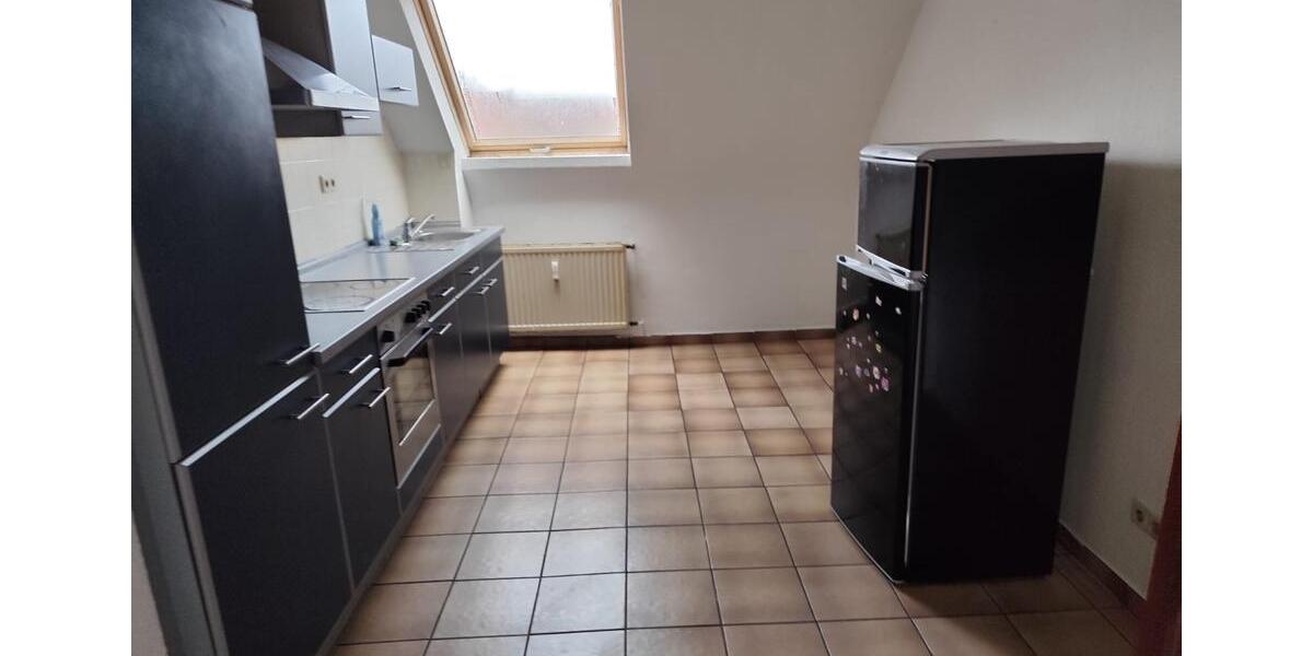 Dachgeschoßwohnung Saarbrücken - 3 Zimmer, 90 m&sup2;, 850&euro; | Angebot:24745389