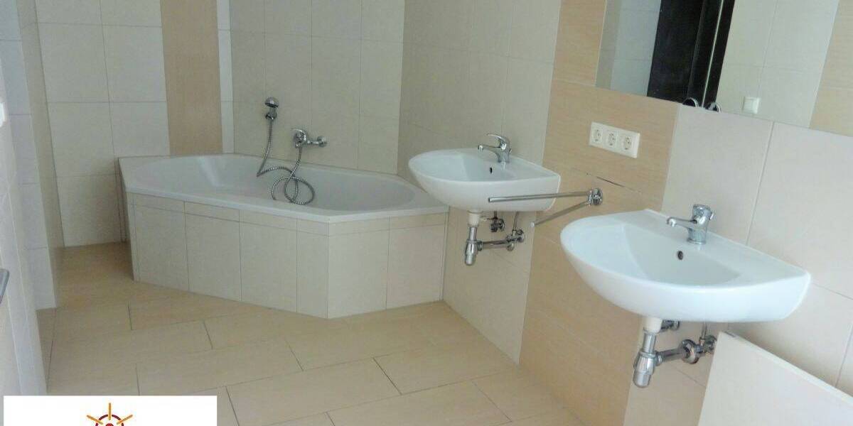Etagenwohnung Amberg - 3 Zimmer, 92 m&sup2;, 700&euro; | Angebot:26607201
