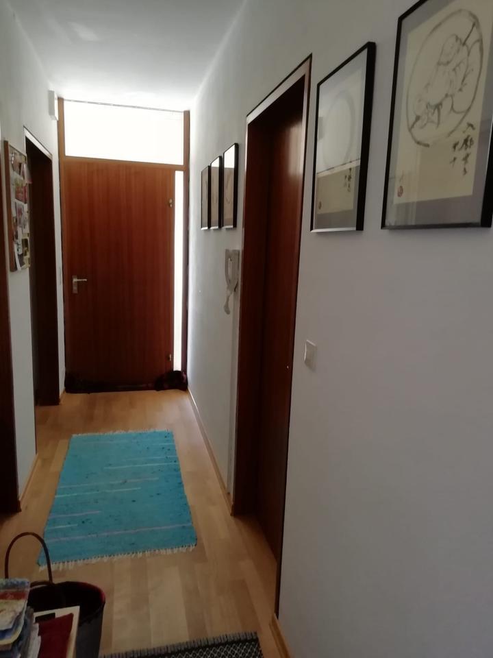 WG Zimmer in 3 Zimmer Wohnung mit kleinem NebenZimmer