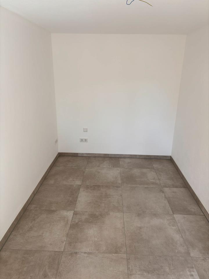 Helle 2 Zimmer Erdgeschoßwohnung mit Südterrasse
