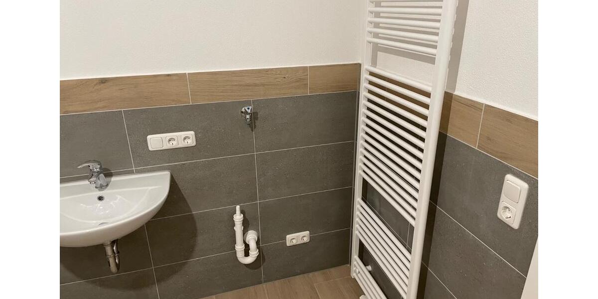 Etagenwohnung Osterhofen - 2 Zimmer, 92 m&sup2;, 644&euro; | Angebot:26648171