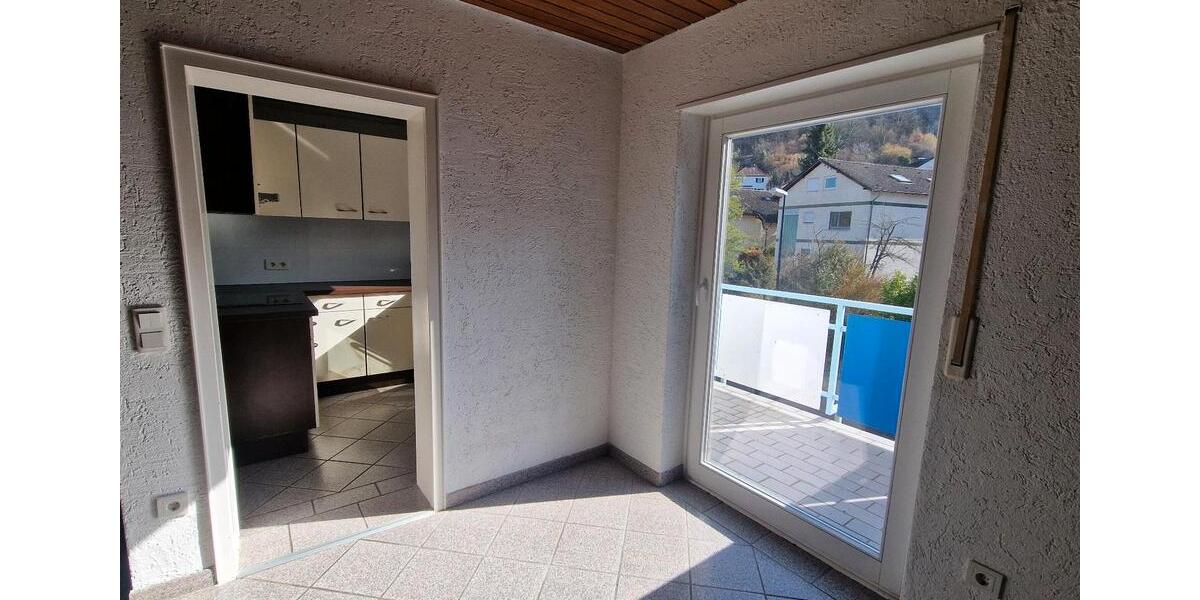 Dachgeschoßwohnung Bad Dürkheim - 2 Zimmer, 61 m&sup2;, 800&euro; | Angebot:25614283