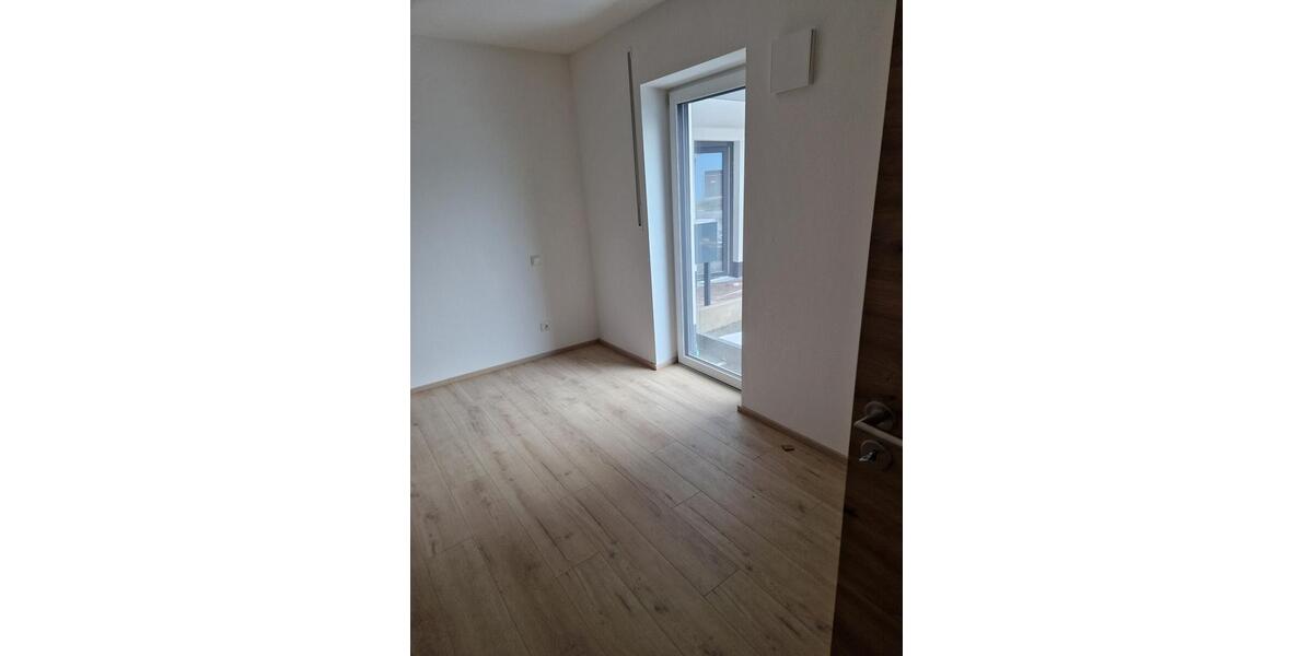 Einfamilienhaus Deggendorf - 2 Zimmer, 70 m&sup2;, 1.000&euro; | Angebot:24612039