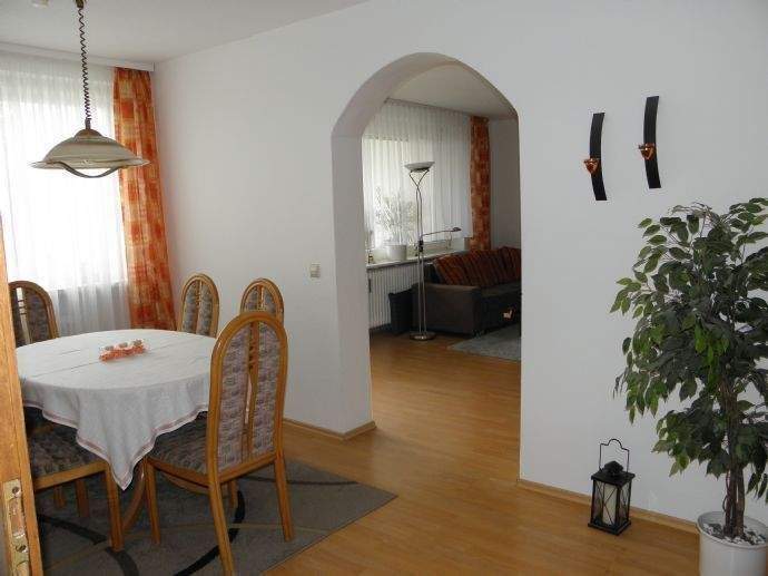 Etagenwohnung Coburg - 4 Zimmer, 110 m&sup2;, 650&euro; | Angebot:26017631