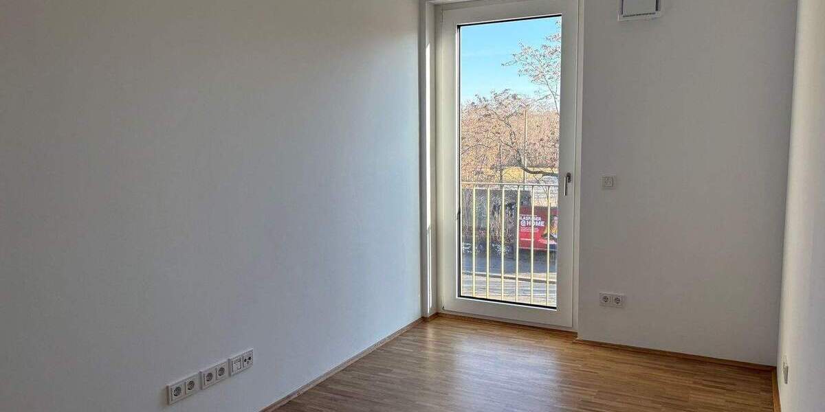 Etagenwohnung Dresden Leipziger Vorstadt - 3 Zimmer, 83 m&sup2;, 1.300&euro; | Angebot:25822638