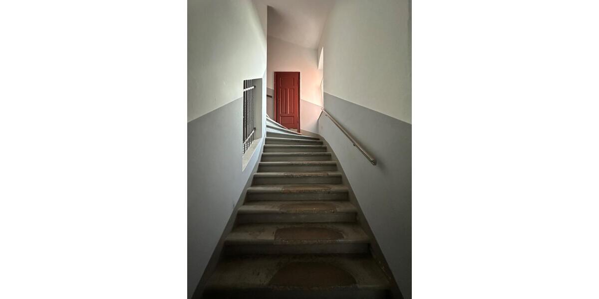 Dachgeschoßwohnung Riesa - 2 Zimmer, 38 m&sup2;, 260&euro; | Angebot:25808029