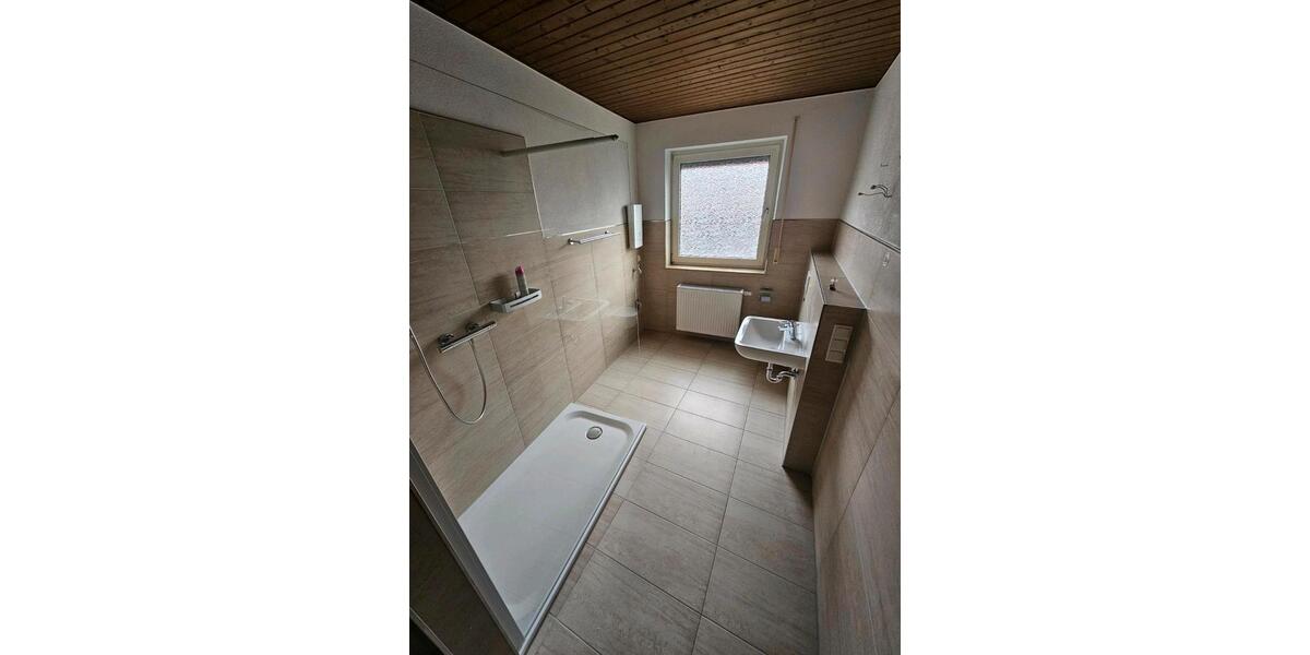 Etagenwohnung Gau-Bickelheim Bickelheim - 5 Zimmer, 110 m&sup2;, 975&euro; | Angebot:24790875