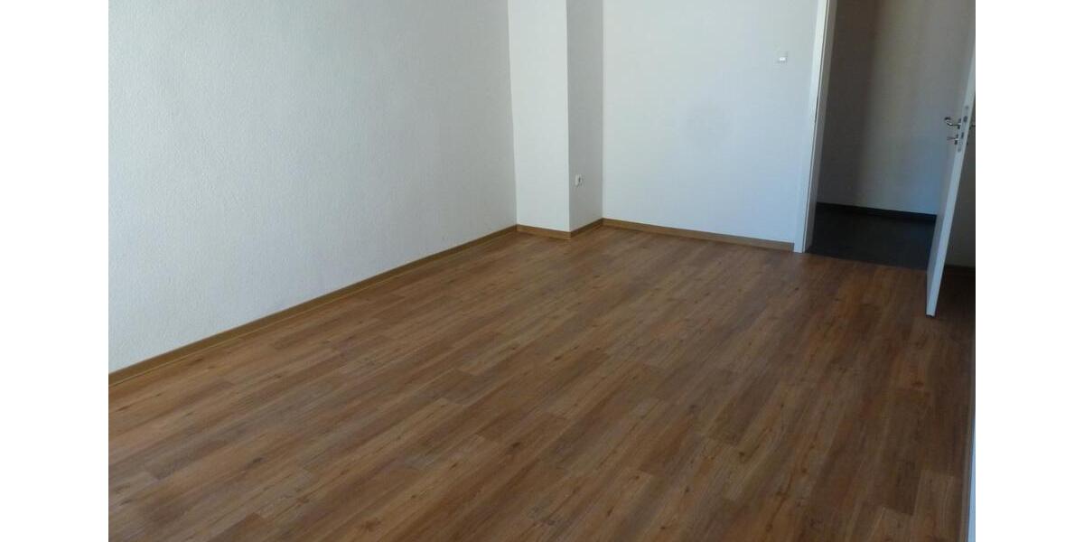 Etagenwohnung Darmstadt Darmstadt-Nord - 3 Zimmer, 85 m&sup2;, 1.100&euro; | Angebot:26665882