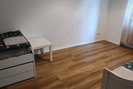 Monteurzimmer Monteurwohnung in Essen Hbf – ab 25 € pro Nacht 4 zimmer