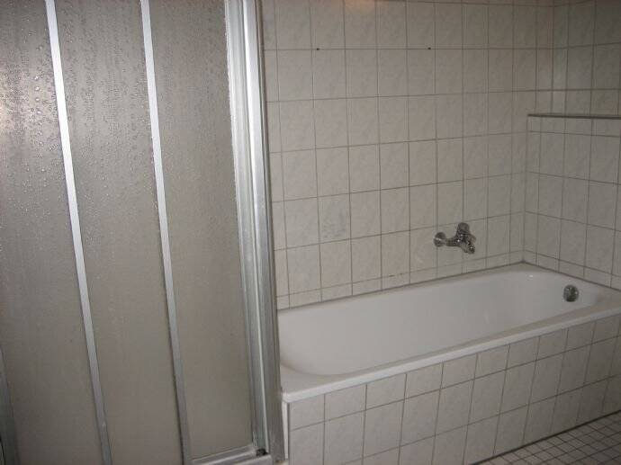 Zimmer Hildesheim Ost - 5 Zimmer, 141 m&sup2;, 1.250&euro; | Angebot:26028576