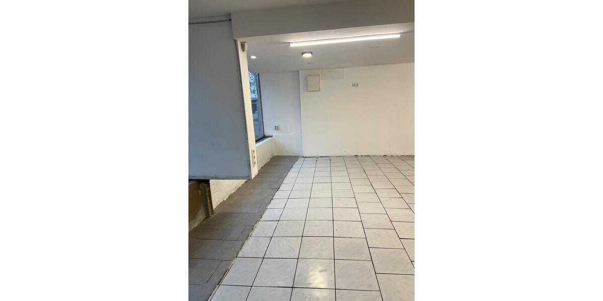 Gewerbefläche 110 m2 2 PKW Stellplätze zimmer