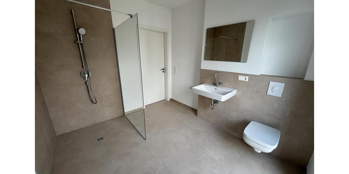 Etagenwohnung Schloß Holte-Stukenbrock Stukenbrock - 3 Zimmer, 95 m&sup2;, 1.290&euro; | Angebot:26380589