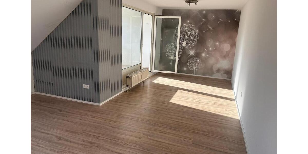 Dachgeschoßwohnung Bornheim - 2 Zimmer, 58 m&sup2;, 695&euro; | Angebot:26019343