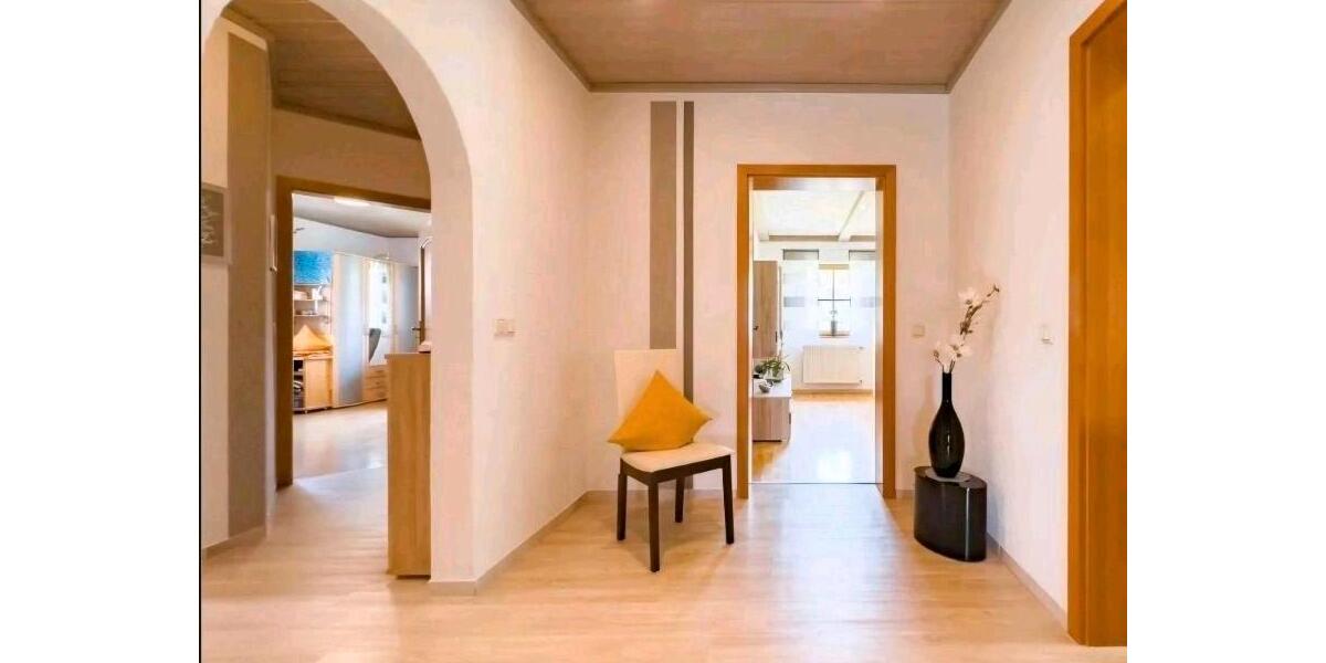 Erdgeschoßwohnung Untergriesbach - 5 Zimmer, 142 m&sup2;, 950&euro; | Angebot:26698834