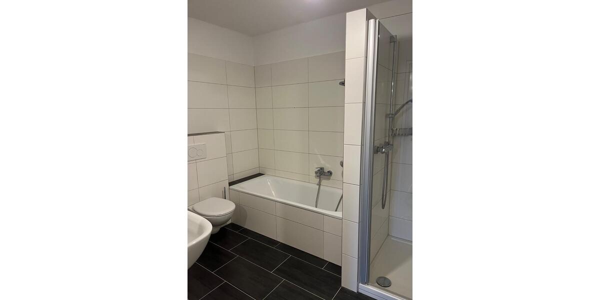 Dachgeschoßwohnung Lingen (Ems) - 3 Zimmer, 89 m&sup2;, 890&euro; | Angebot:25391455