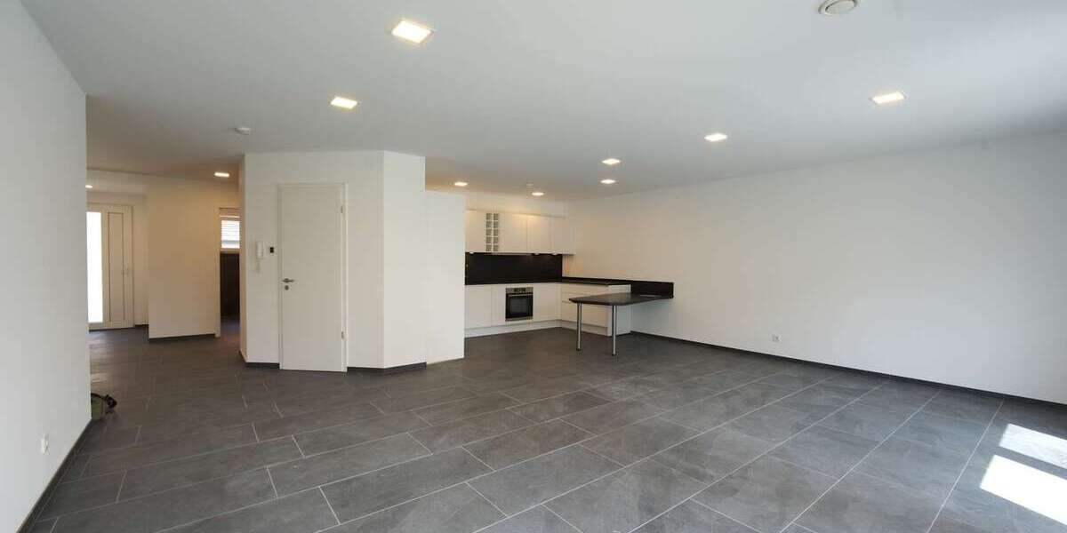 Etagenwohnung Rosdorf - 3 Zimmer, 121 m&sup2;, 1.500&euro; | Angebot:24662344