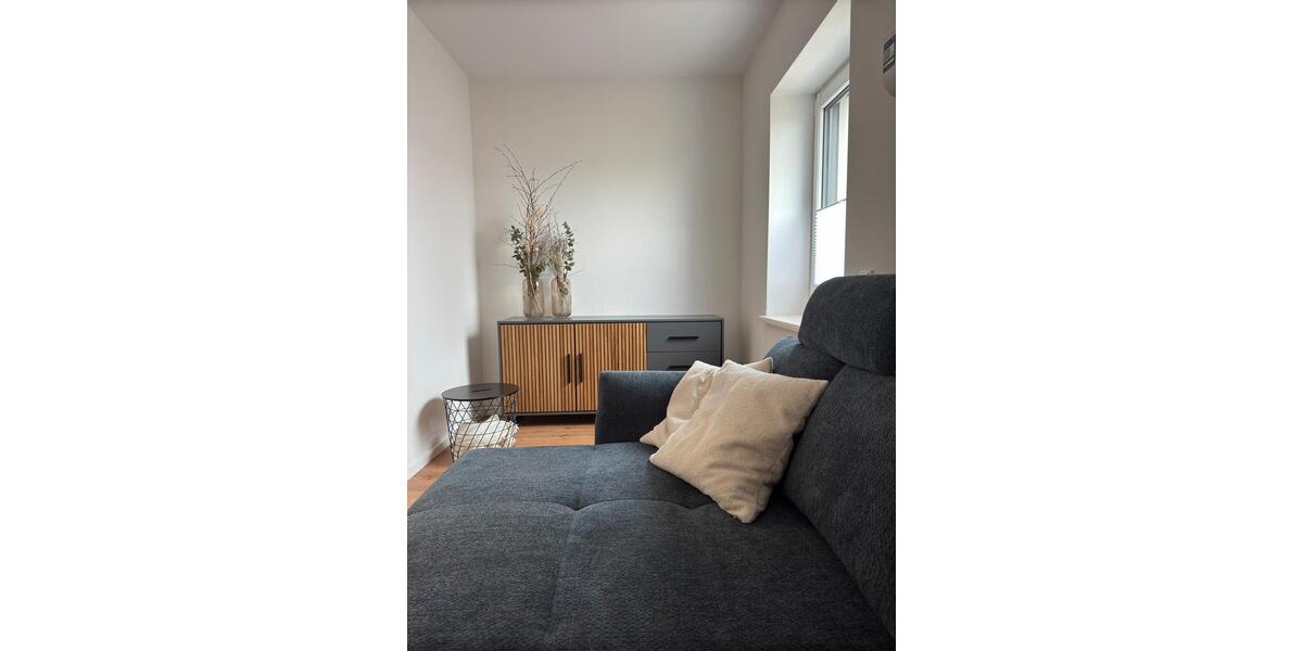 Dachgeschoßwohnung Marktbreit - 2 Zimmer, 56 m&sup2;, 690&euro; | Angebot:25238361