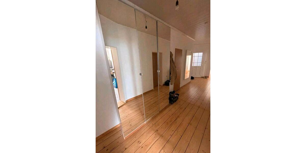 Etagenwohnung Braunschweig Wabe-Schunter-Beberbach - 3 Zimmer, 100 m&sup2;, 1.200&euro; | Angebot:26300747