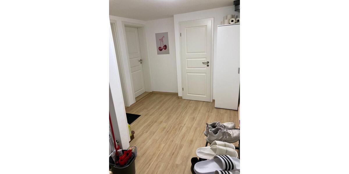 Wohnen auf Zeit Stadtroda - 1 Zimmer, 11 m&sup2;, 290&euro; | Angebot:25376359