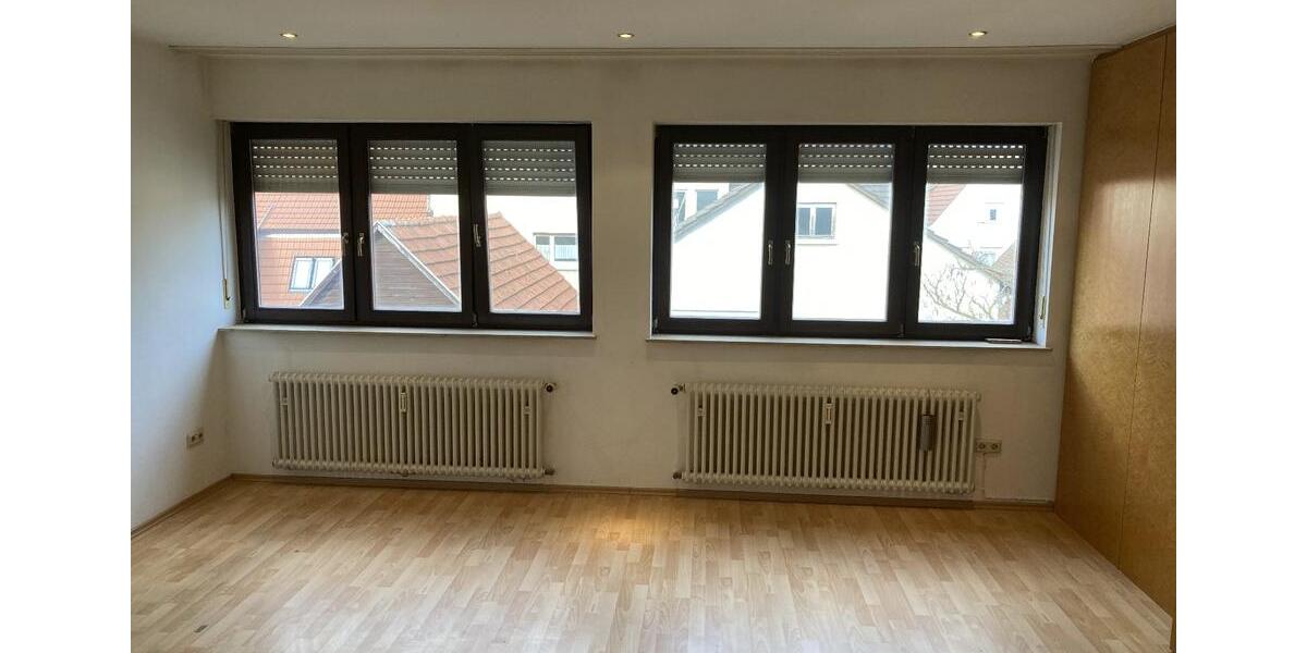 Dachgeschoßwohnung Lauda-Königshofen Königshofen - 4 Zimmer, 143 m&sup2;, 900&euro; | Angebot:26415276
